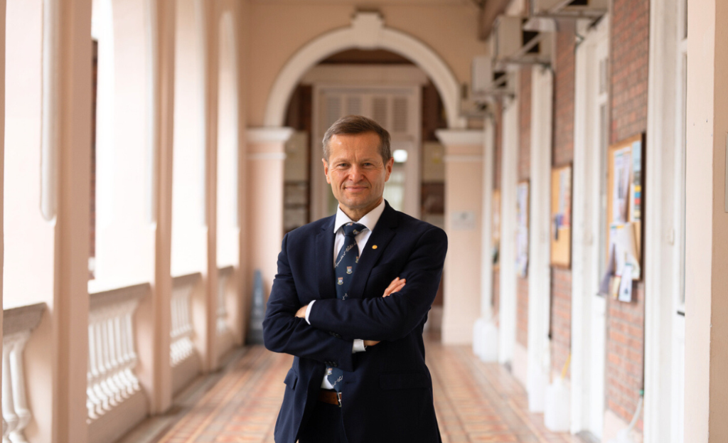 Nobel Laureate Ferenc Krausz Joins HKU to Promote Interdisciplinary Research